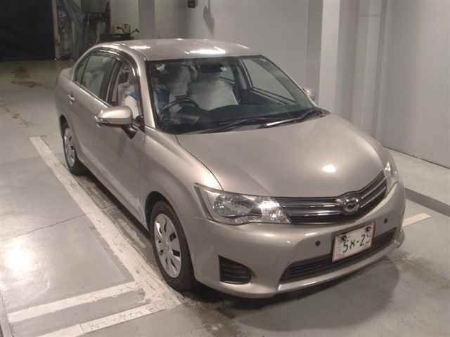 8239 Toyota Corolla axio NZE161 2012 г. (JU Tokyo)